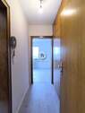 Flur mit Einbauschrank - 
