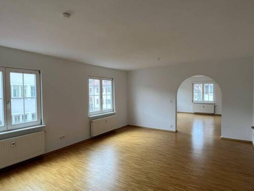 Arbeits- oder Kinderzimmer - 