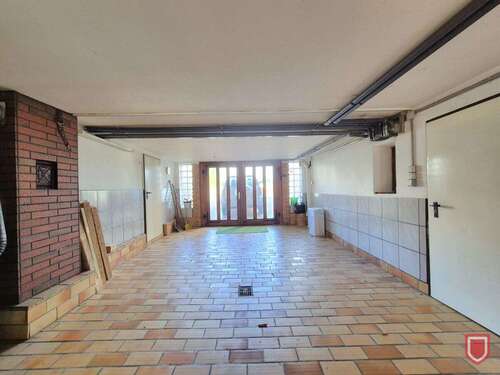 Garage - 