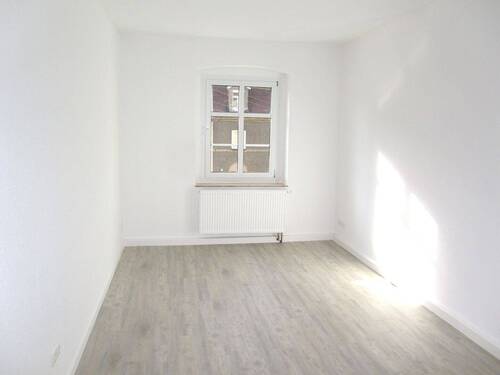*Beispielbild Schlafzimmer - 2 Zimmer Etagenwohnung zur Miete in Zwickau