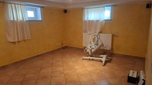 Schlafzimmer Keller - 