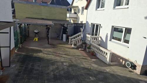 Hof/Terrasse - Mehrfamilienhaus, Wohnhaus mit 190,00 m² in Bad Vilbel zum Kaufen