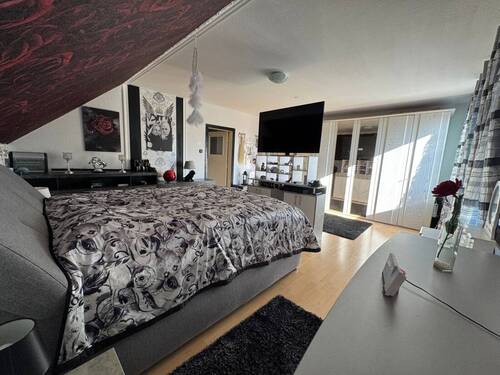 Elternschlafzimmer mit Ankleidezimmer - 