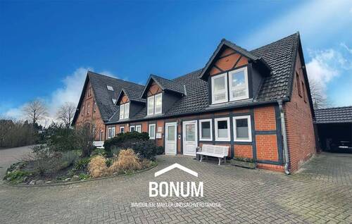 Blick vom Parkplatz - Büro zur Miete in Schwarme