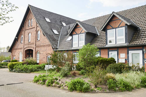 Bauernhaus Ansicht seitlich von vorne - 