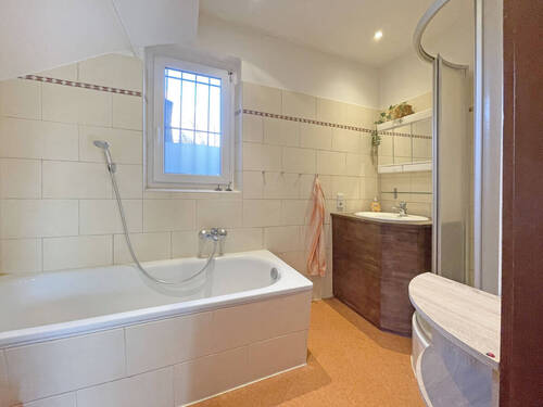 Bad EG - Mehrfamilienhaus, Wohnhaus mit 145,00 m&sup2; in Hamburg zum Kaufen