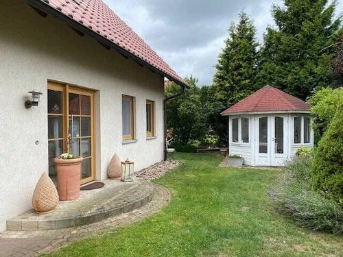 Hauseingang.jpg - Einfamilienhaus zum Kaufen in Hagenburg