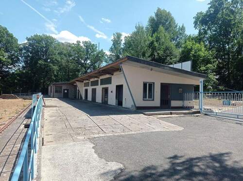 Kl. Halle - Gesamt ca. 650 m² - 