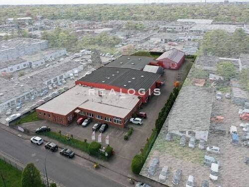 Luftbild - Exklusiv - Solitärobjekt mit Hallen- und Büroflächen zu Verkaufen