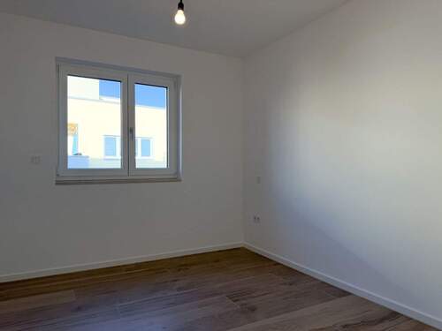 Schlafzimmer - 2 Zimmer Etagenwohnung in München