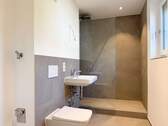 Badezimmer - Etagenwohnung mit 55,60 m&sup2; in München zur Miete