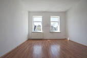 Wohnzimmer - 2 Zimmer Etagenwohnung in Werdau