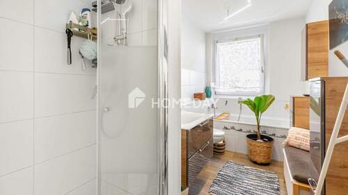 1. OG Badezimmer 1 - 