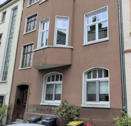 Hauseingang - Attraktive 3-ZKB-Wohnung mit Mini-Balkon im Dachgeschoss – Schumannstraße Saarbrücken