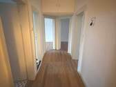 Flur - 3 Zimmer Etagenwohnung zur Miete in Saarbrücken