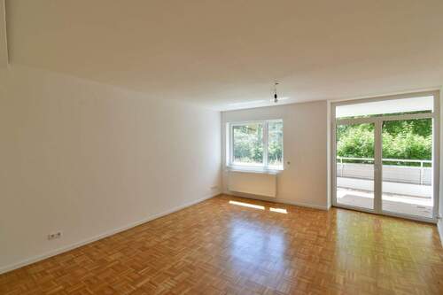 Wohnzimmer - 5 Zimmer Etagenwohnung zur Miete in Böblingen