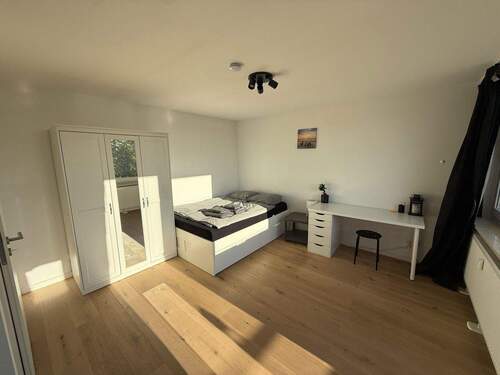 Schlaf- & Wohnbereich - Etagenwohnung mit 33,00 m² in München zur Miete