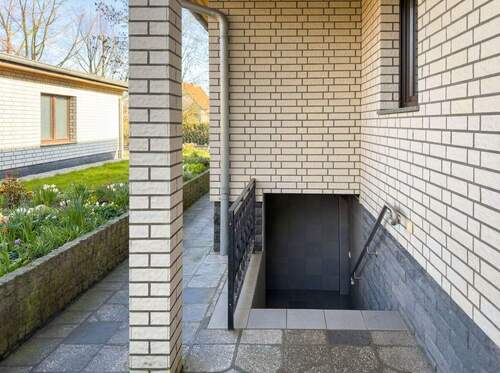 Außentreppe zum Keller - 