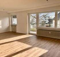 Attraktives Mehrfamilienhaus Whfl. ca. 577 qm, Gewerbefläche ca. 472 qm zzgl. Ausbaupotenzial! - Hilzingen