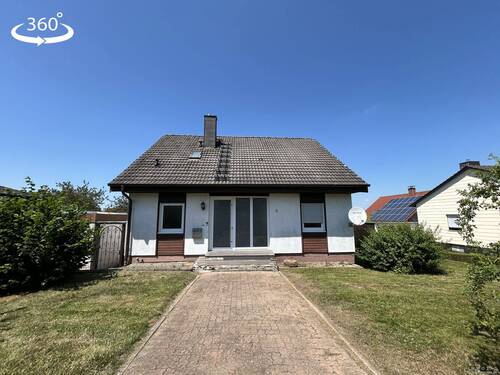 SP-25-CSBD-144 - Schönes Einfamilienhaus (Massa-Fertighaus) mit Doppelgarage und Garten