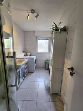 Badezimmer - Etagenwohnung mit 90,00 m&sup2; in Sinsheim zum Kaufen