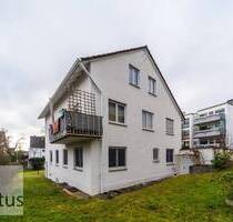 Bestlage Sillenbuch: 3-Familienhaus mit zwei verfügbaren Wohnungen und Wertsteigerungspotenzial - Stuttgart / Sillenbuch