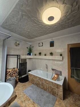 Bad - 3 Zimmer Etagenwohnung in Eisenberg