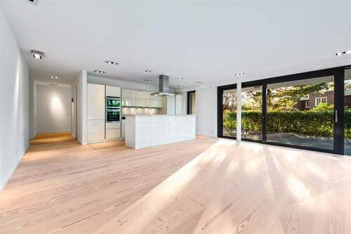 Lichtdurchflutete offene Küche - Etagenwohnung mit 142,00 m² in Hamburg zum Kaufen