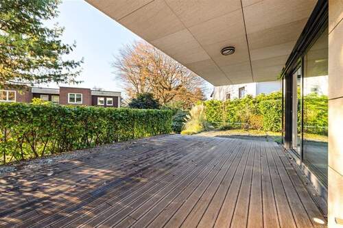 Großzügige Terrasse - 