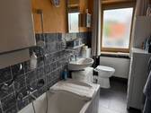 Badezimmer - 3 Zimmer Etagenwohnung zum Kaufen in Freilassing