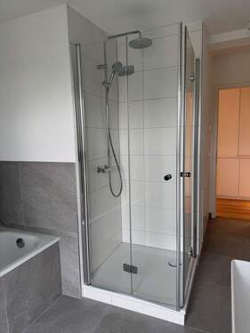Dusche / Duschkabine - 
