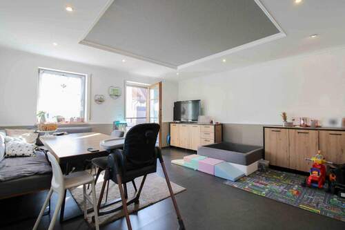 Ess- und Wohnzimmer (1) - 5 Zimmer Terrassenwohnung zum Kaufen in Fischach