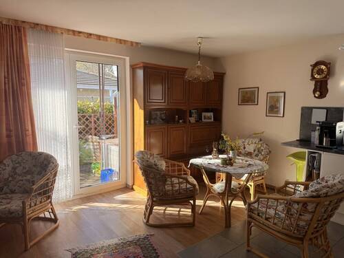 mit direktem Zugang zur Terrasse (Whg. rechts) - 