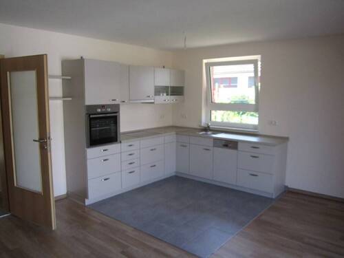 ...mit Küche (Whg. links) - 