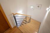 Treppenaufgang / Haus 1 - 