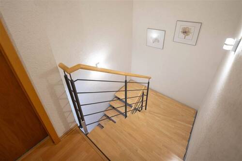 Treppenaufgang / Haus 1 - 