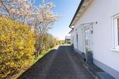 Außenansicht / Haus 1 - 1 Zimmer Doppelhaushälfte zum Kaufen in Nellingen