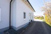 Außenansicht / Haus 1 - 1 Zimmer Doppelhaushälfte in Nellingen