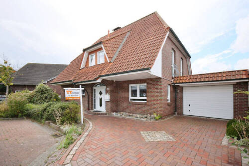 Außenansicht - 8 Zimmer Einfamilienhaus zum Kaufen in Wilhelmshaven-Heppens