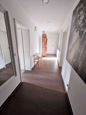 Bsp.: Erfolgte Sanierung 1. OG - Büro mit 157,00 m&sup2; in Sckeuditz zur Miete