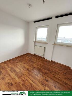 Zimmer - Etagenwohnung mit 50,00 m&sup2; in Hof zum Kaufen