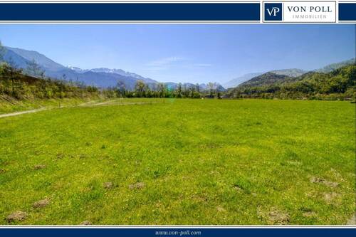 Titelfoto - Baugrundstück mit unverbautem Bergblick für ein Ein- oder Zweifamilienhaus