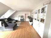 Wohnen/Essen - Großzügige und helle 3-Zimmer-Wohnung mit Balkon, Garage und Stellplatz in Feucht