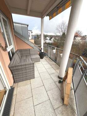 Balkon - Etagenwohnung mit 98,60 m&sup2; in Feucht zum Kaufen