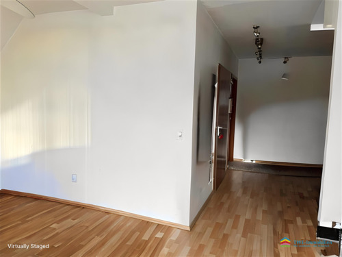 Blick vom Wohnzimmer in den Flur - 3 Zimmer Etagenwohnung zum Kaufen in Gernsbach