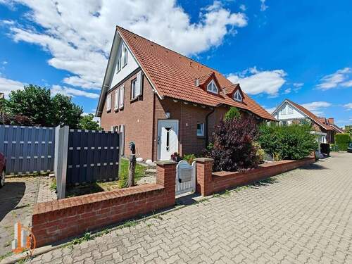 Straßenansicht - 5 Zimmer Doppelhaushälfte in Hohe Börde