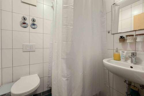 Badezimmer - Einfamilienhaus in Ingolstadt zum Kaufen