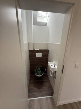 Toilette - 3 Zimmer Etagenwohnung zur Miete in Bad Nauheim
