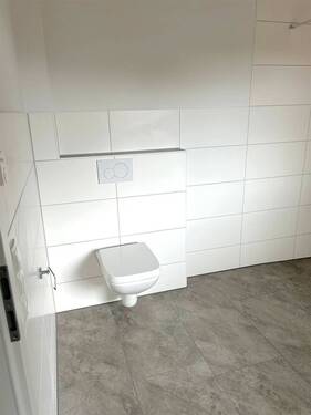 Badzimmer1 - Mehrfamilienhaus, Wohnhaus mit 116,00 m² in Ostrhauderfehn zum Kaufen