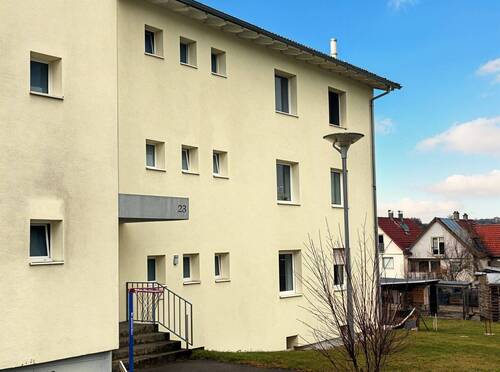Mehrfamilienhaus, 3 Obergeschoss - Gut geschnittene Wohnung, ruhige Lage, fast alles zufuss erreichbar